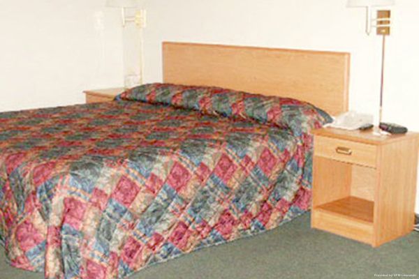 PULLR INN MOTEL KALONA (Kalona)